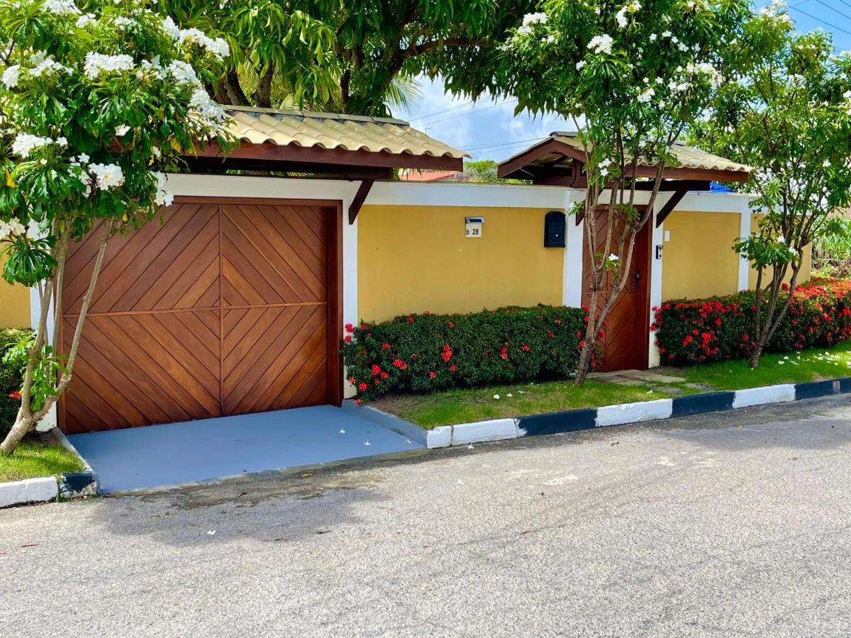 Bangalo De Madeira Em Condominio De Praia Camacari Exterior photo